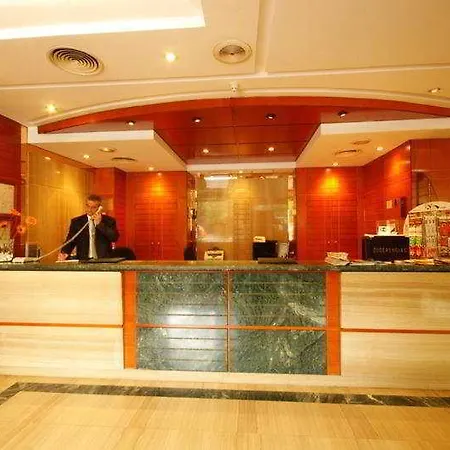 America 4* Seville